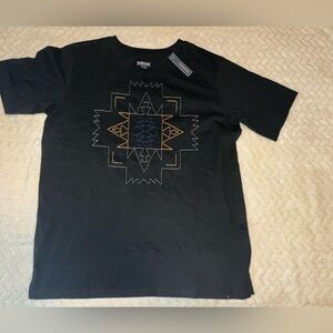 Pendleton Tee Embroidery Black Size Medium NWT